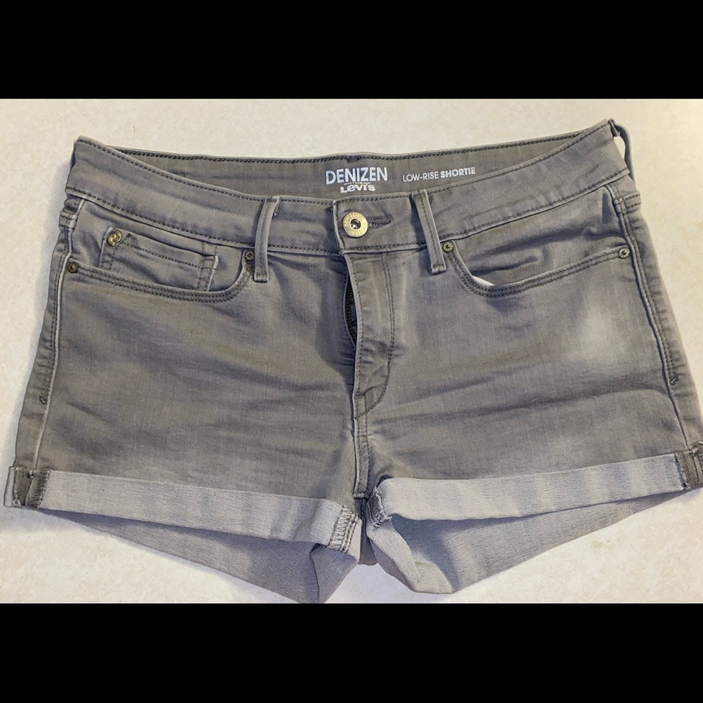 Denizen from Levi's low rise shorts